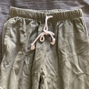 Green Women’s Joggers with side pockets